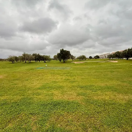 Acogedor En Urbanizacion Panoramica Golf, *